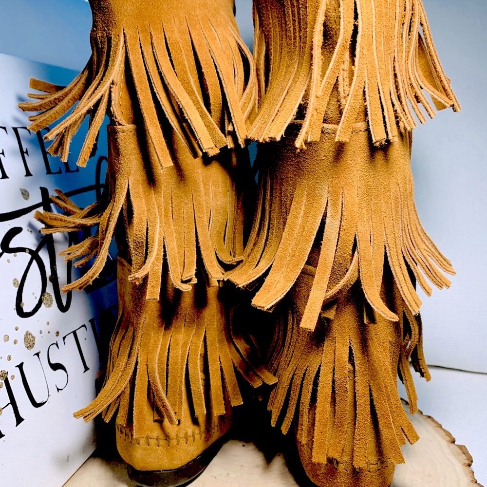Minnetonka 3 Layer Fringe Suede Boho Sz 6M Boots - Picture 9 of 15